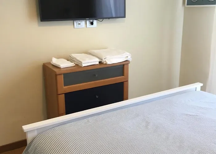 アパート Tiraboschi